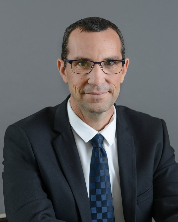 Amos Ilan, Advocate and Notary